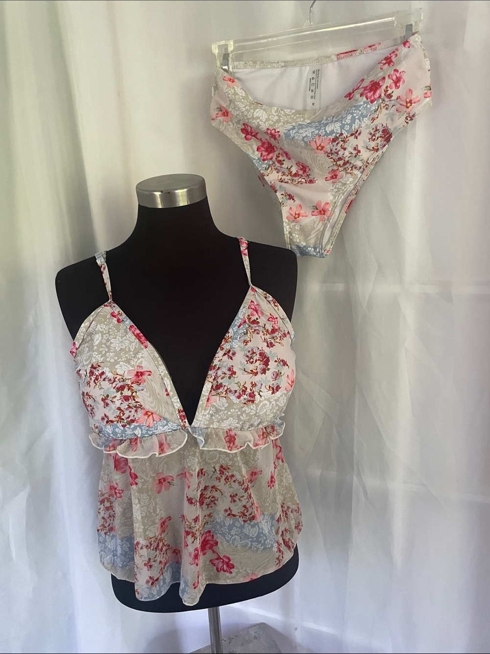 Two piece Bathing Suit  Lace-Trim Cami Top & Bottoms Set White with Pink Floral